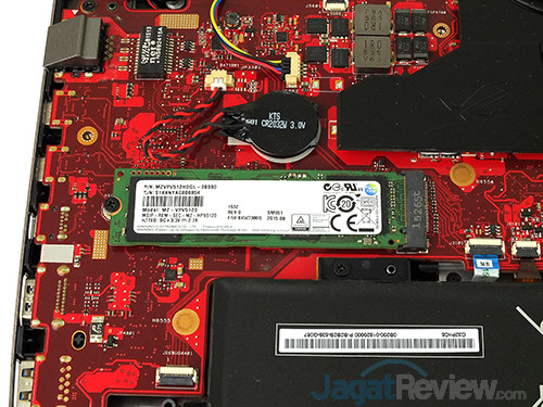 Review Notebook Gaming: ASUS ROG GX700 14 ASUS ROG GX700 SSD