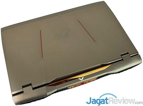 Review Notebook Gaming: ASUS ROG GX700 2 ASUS ROG GX700 Top Side