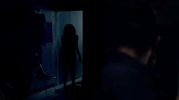 Review Lights Out: Tetap Dalam Cahaya ! 20 lights out