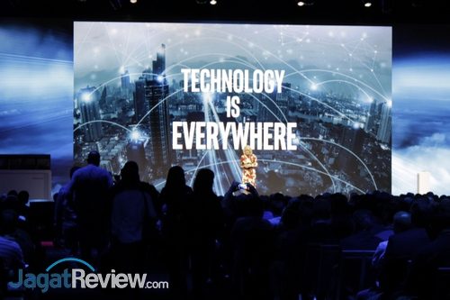 Karena Intel, Oracle Makin Canggih 1 oracle-open-world-2016-09