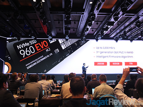 Lebih Dekat dengan Teknologi Samsung SSD 960 PRO dan 960 EVO 4 samsung-ssd-global-summit-2016-04