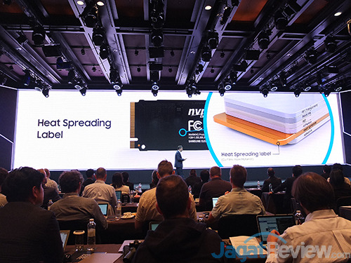 Lebih Dekat dengan Teknologi Samsung SSD 960 PRO dan 960 EVO 4 samsung-ssd-global-summit-2016-16
