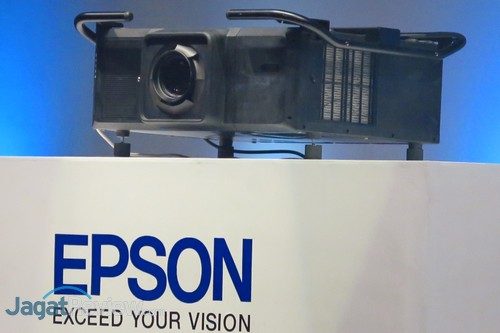 Epson Resmikan Proyektor Laser 3LCD 25 Ribu Lumens EB-L25000U 3 epson-eb-l25000u