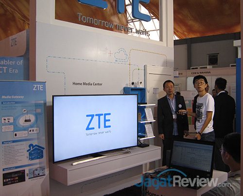 Booth ZTE Ajak Pengunjung Lebih Atraktif di Bandung ICT Expo & ANJA 2016 3 Home Media Center