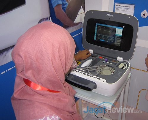 Booth ZTE Ajak Pengunjung Lebih Atraktif di Bandung ICT Expo & ANJA 2016 7 img_0015