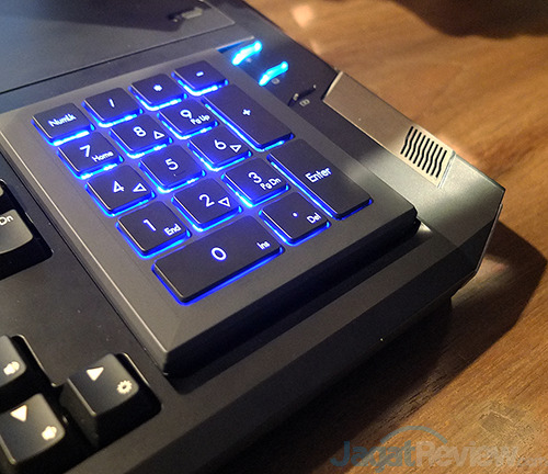 hands-on-acer-predator-21x-08