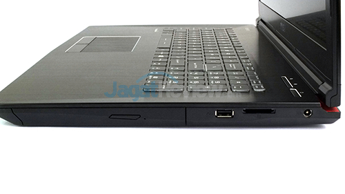 Review Notebook Gaming: MSI GE72VR 6RF Apache Pro 7 msi-ge72vr-6rf-apache-pro-right-side