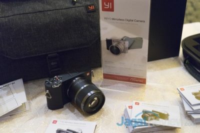 Yi Technology Perkenalkan Kamera Mirrorles M1
