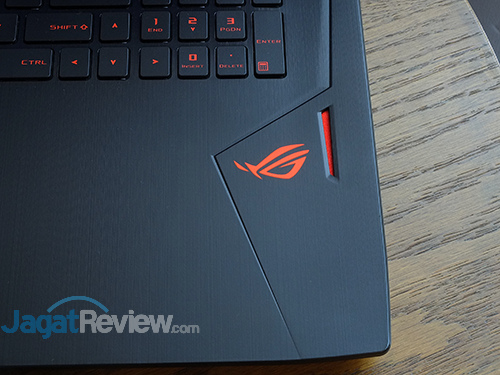 Hands-On ASUS ROG STRIX GL702VM: Laptop Gaming Tipis dan Ringan 8 asus-rog-strix-gl702v-right-speaker