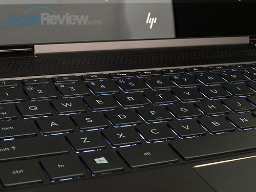 Review Notebook Convertible: HP Spectre x360 13 (2016) 14 hp-spectre-x360-13-kaby-lake-keyboard-backlit