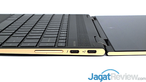 Review Notebook Convertible: HP Spectre x360 13 (2016) 9 hp-spectre-x360-13-kaby-lake-right-side