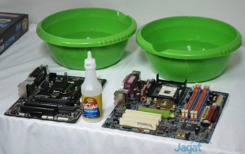 peralatan-pengujian-korosi-motherboard-gigabyte
