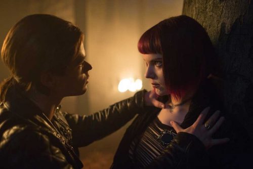 Review Fallen: Cerita Bagus, Eksekusi Belum Maksimal! 6 fallen-2