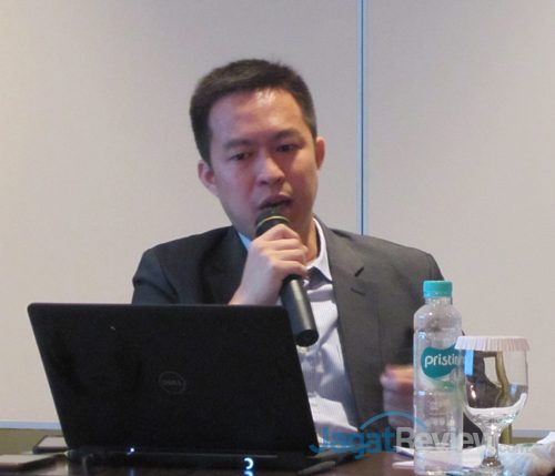 Yos Vincenzo, Cloud & Enterprise Business Group Lead, Microsoft Indonesia