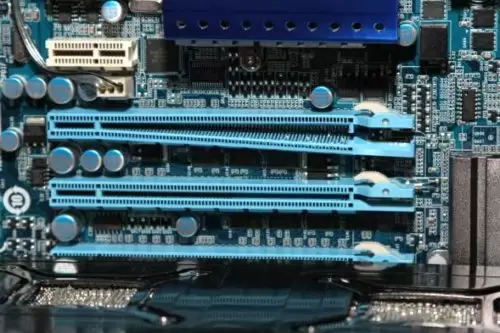 Garansi Motherboard Gigabyte 3 Tahun: Apa Saja yang Perlu Diketahui 6 pcie-slot-broken