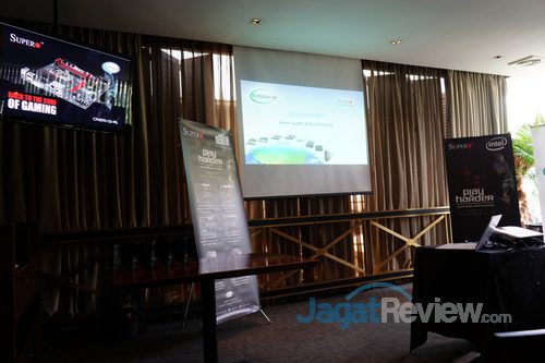 Super Micro Perkenalkan Lini Motherboard Gaming Terbaru 1 SuperMicro_KabyLakeLaunch_DSC06750