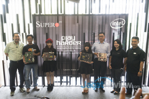 Super Micro Perkenalkan Lini Motherboard Gaming Terbaru 3 SuperMicro KabyLakeLaunch DSC06812