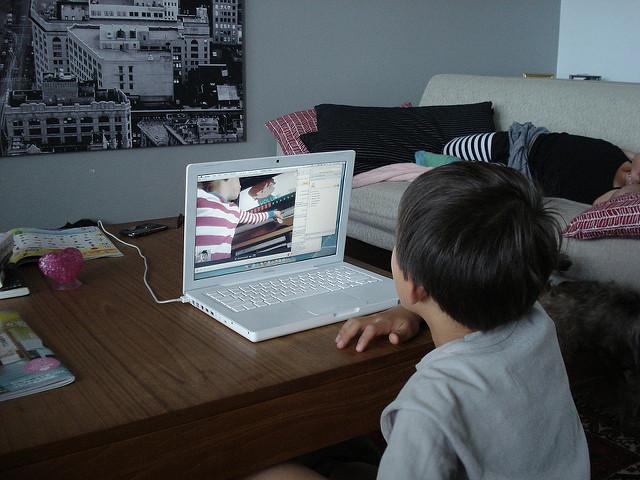 Streaming YouTube tanpa Lelet dengan XL HotRod Video 1 image00