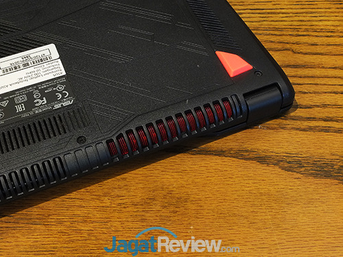 Review Notebook Gaming: ASUS ROG STRIX GL702VM G-SYNC 20 ASUS ROG STRIX GL702VM Ventilation - Right