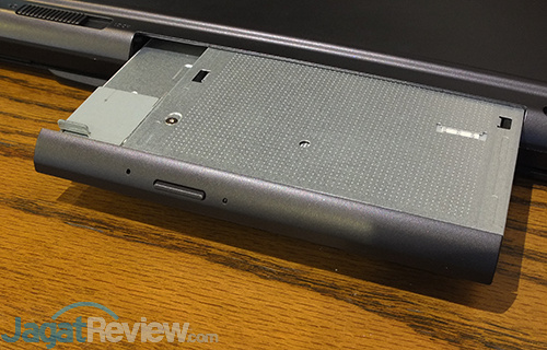 Review Notebook Gaming: Gigabyte P35X v6 30 Gigabyte P35X v6 ODD Released