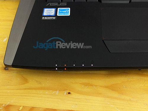 Review Notebook Gaming: ASUS ROG GX800VH 19 ASUS ROG GX800 Indicator Lamps