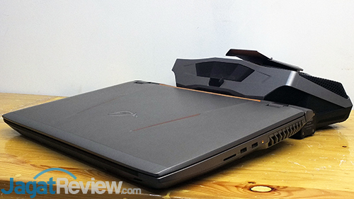 Review Notebook Gaming: ASUS ROG GX800VH 9 ASUS ROG GX800 Notebook with Docking 02