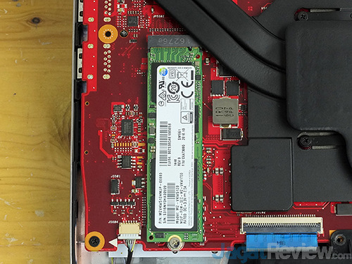 Review Notebook Gaming: ASUS ROG GX800VH 10 ASUS ROG GX800 SSD 01