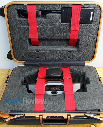Review Notebook Gaming: ASUS ROG GX800VH 26 ASUS ROG GX800 Travel Case - Inside