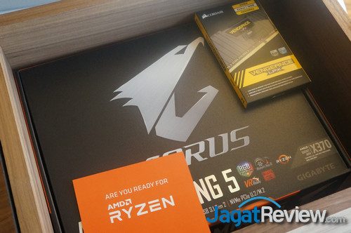 Review Prosesor AMD RYZEN 7 1800X 9 Ryzen7_1800X_03