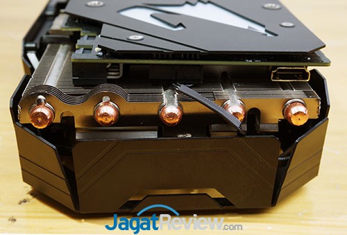 Review VGA Card: Gigabyte AORUS GTX 1080 Ti Xtreme Edition 11G 8 Aorus_GTX1080Ti_Extreme_9