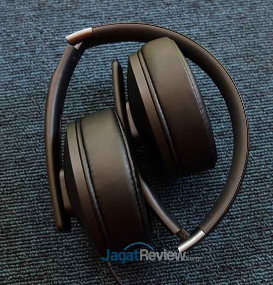 Hands-On Review: Headphone Sennheiser HD 4.20s 46 DSCF6109