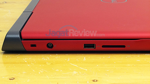 Dell Inspiron 15 Gaming 7567 Left Connectors