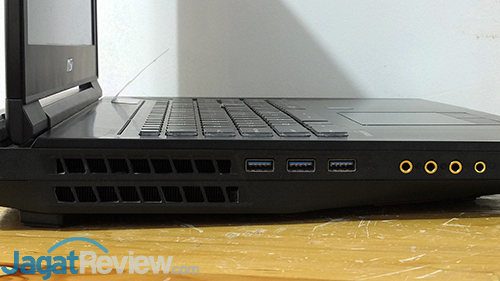 Review Notebook Gaming: MSI GT73VR 6RE Titan 6 MSI GT73VR 6RE Titan Left Connectors