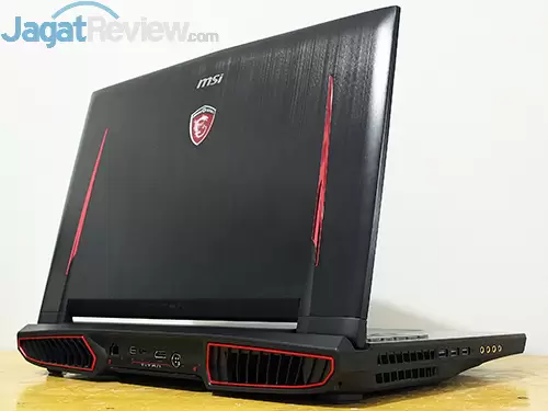 Review Notebook Gaming: MSI GT73VR 6RE Titan 9 MSI GT73VR 6RE Titan Rear Side