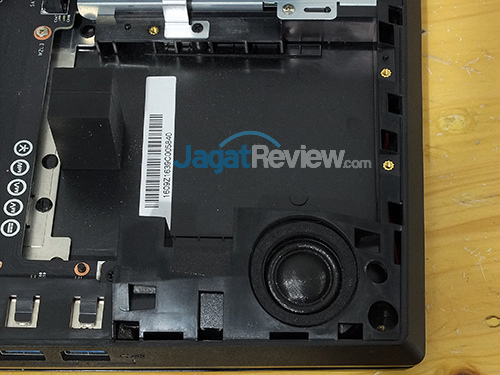 Review Notebook Gaming: MSI GT73VR 6RE Titan 26 MSI GT73VR 6RE Titan Speaker Driver - Right