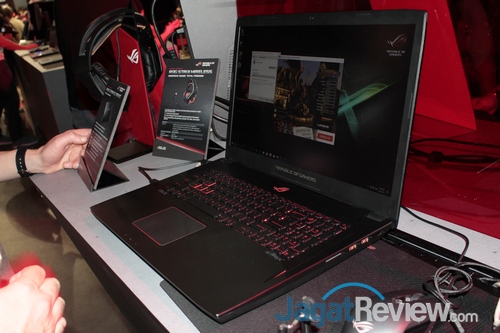 Laptop AMD Ryzen Muncul di Booth ASUS ROG 4 ASUS ROG GL702 04