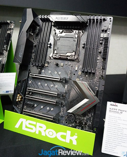 Computex17_ASRockBoard_Fatal1tyProfGamingi9