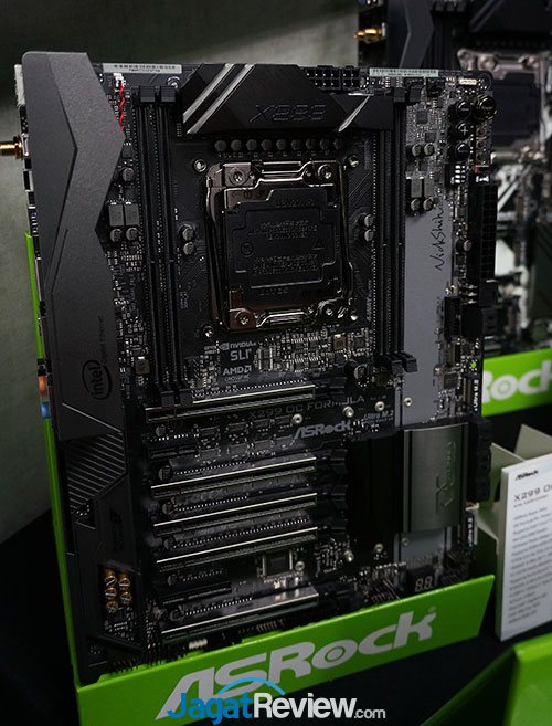 Computex17_ASRockBoard_X299OCFormula