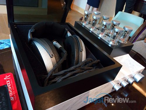 Hands-On Headphone Premium Sennheiser Seharga Rp. 700 Jutaan 3 Sennheiser-HE-1_02