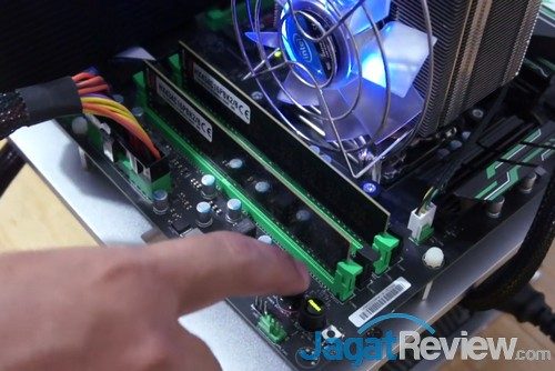 Video Review Motherboard SuperO C7Z270-CG 3 SuperMicro SuperO C7Z270-CG - 02