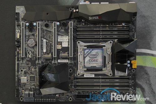 SuperO Tampilkan Motherboard Intel X299 2 SuperO - 02