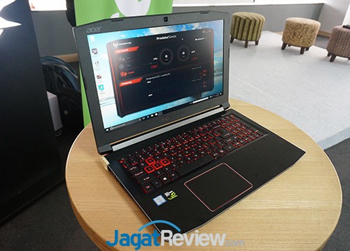 Acer Resmi Boyong Predator Helios 300 ke Pasar Indonesia 2 Acer-Predator-Helios-300-2