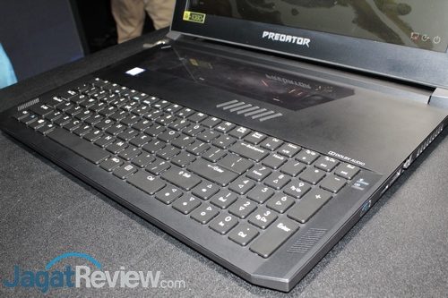 Acer Predator Triton 700 - 03