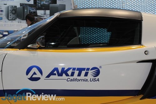 Ragam Ekspansi Thunderbolt 3 dari Akitio 1 Bukan! Akitio bukan produsen mobil, tapi external dock berbasis Thunderbolt 3