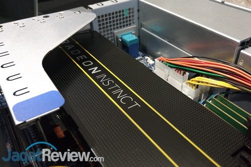 EPYC & Radeon Instinct: Kombinasi Ideal 1 EPYC - 09