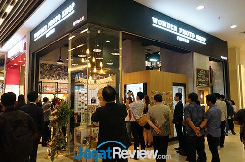 Gandeng Erajaya, Fujifilm Buka Wonder Photo Shop Pertama di Indonesia. 26 Fujifilm WPS2