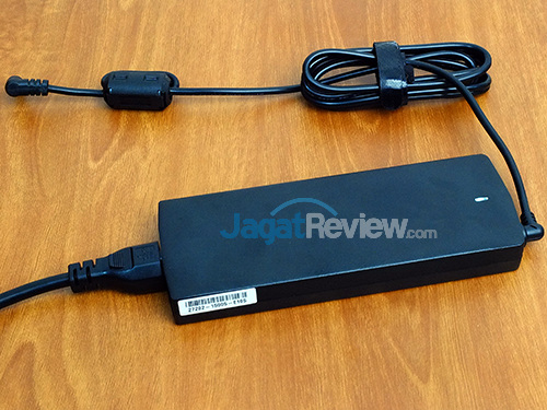 Review Notebook Gaming: Gigabyte Aero 15 27 Gigabyte Aero 15 Charger