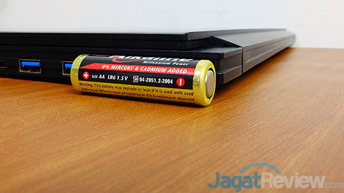 Review Notebook Gaming: Gigabyte Aero 15 4 Gigabyte Aero 15 Thickness - Comparison