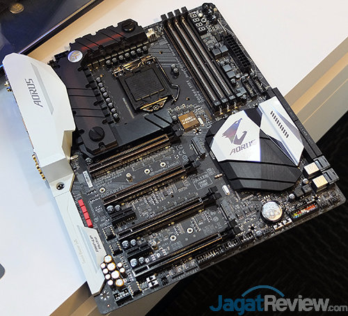 Hands-on Singkat Motherboard Gigabyte Z270X Aorus Gaming 9 2 Gigabyte Z270X Aorus Gaming 9 01