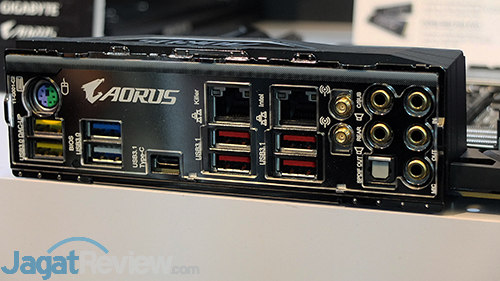 Lebih Dekat dengan Motherboard Gigabyte X299 Aorus Gaming 9 11 X299 Aorus Gaming 9 02